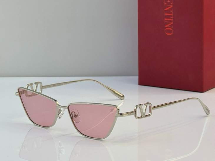Picture of Valentino Sunglasses _SKUfw65043865fw